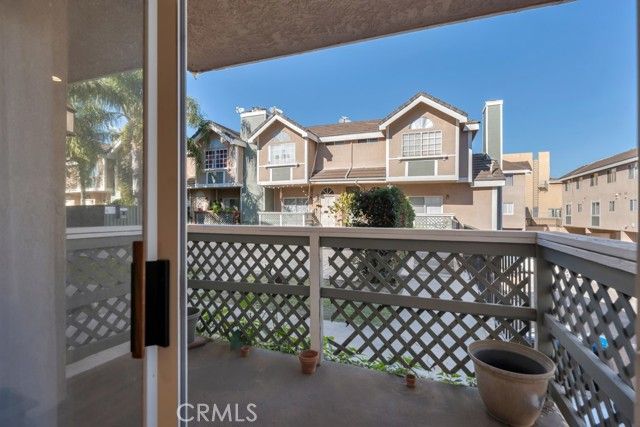 8958 Burnet Avenue E6, North Hills (los Angeles), CA 91343