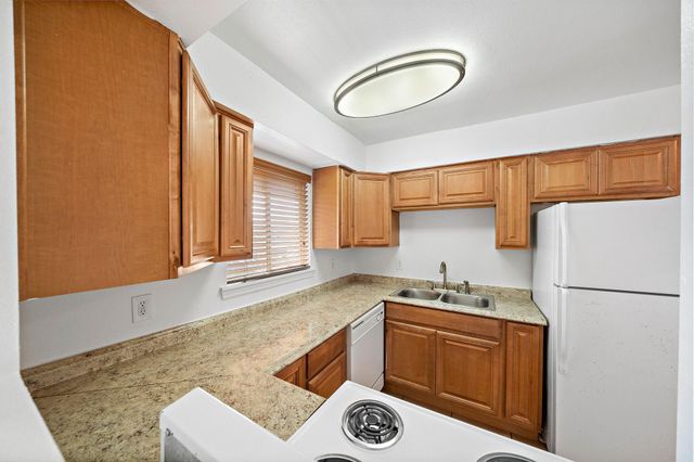 100 Market Street 55, Galveston, TX 77550