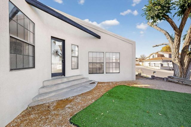 10617 Pastime Avenue NW, Albuquerque, NM 87114