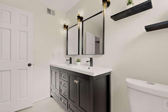 10617 Pastime Avenue NW, Albuquerque, NM 87114