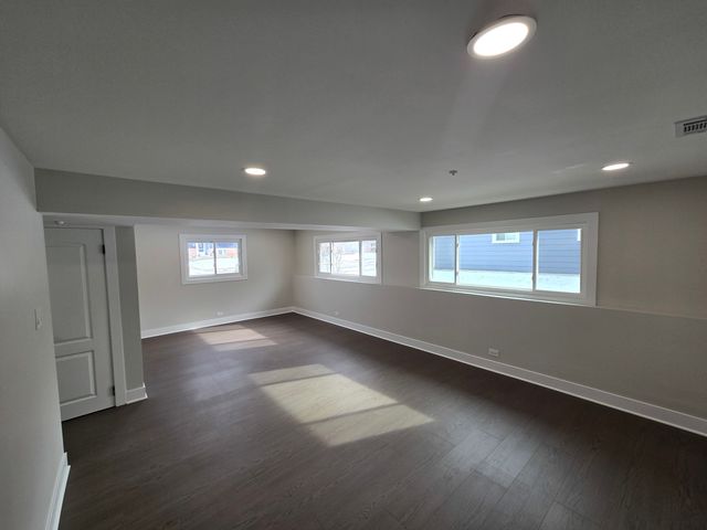 1570 Jefferson Road, Hoffman Estates, IL 60169