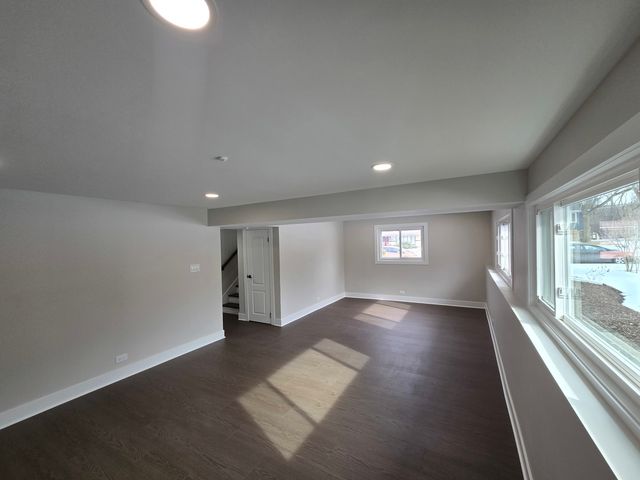 1570 Jefferson Road, Hoffman Estates, IL 60169