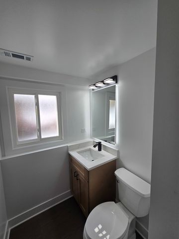 1570 Jefferson Road, Hoffman Estates, IL 60169