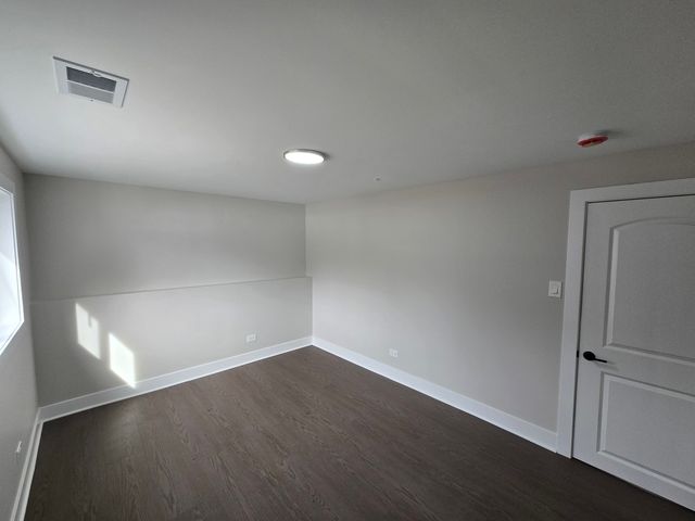 1570 Jefferson Road, Hoffman Estates, IL 60169