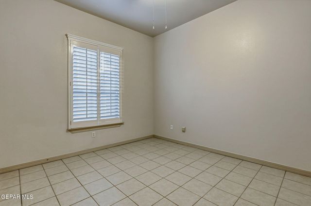 13579 EMERALD FALLS Drive, Horizon City, TX 79928