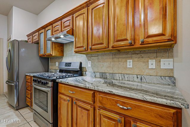 13579 EMERALD FALLS Drive, Horizon City, TX 79928