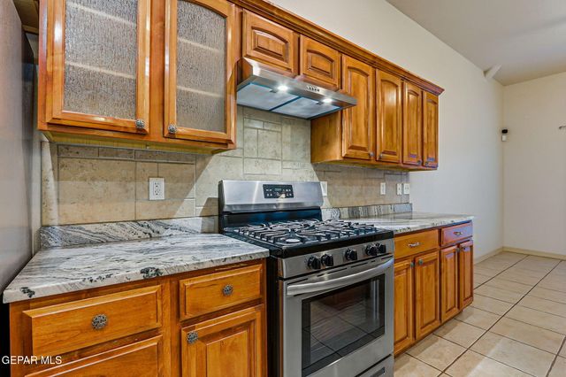 13579 EMERALD FALLS Drive, Horizon City, TX 79928