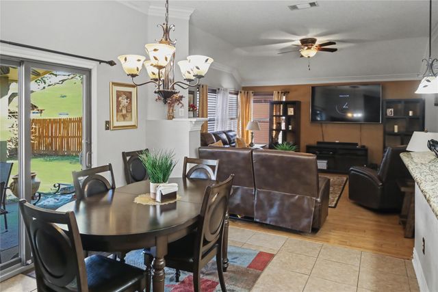 1128 Deer Valley Lane, Arlington, TX 76001