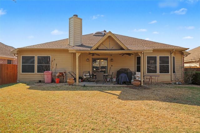 1128 Deer Valley Lane, Arlington, TX 76001