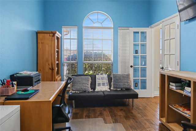 1128 Deer Valley Lane, Arlington, TX 76001