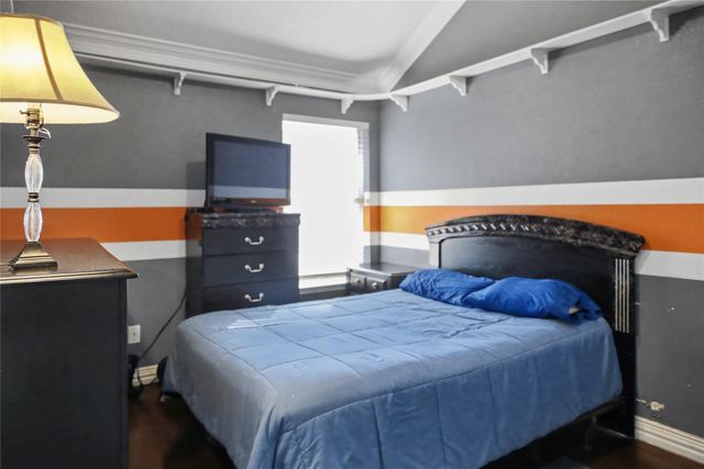 1128 Deer Valley Lane, Arlington, TX 76001