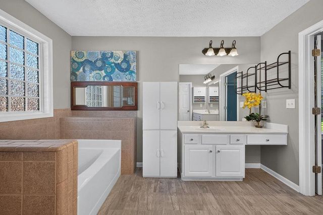 1237 Laurelwood Lane, Lawrenceville, GA 30045