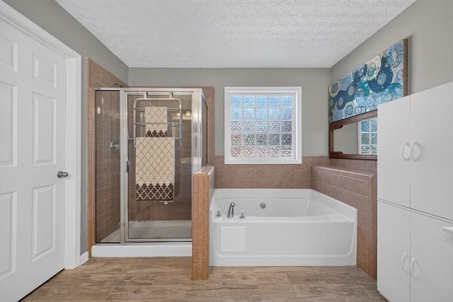 1237 Laurelwood Lane, Lawrenceville, GA 30045