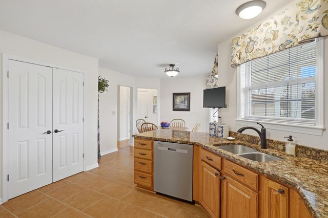 2907 LAKE TOWN DR, Columbia, MO 65203