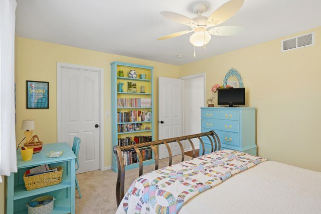 2907 LAKE TOWN DR, Columbia, MO 65203