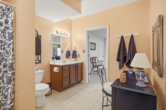 2907 LAKE TOWN DR, Columbia, MO 65203