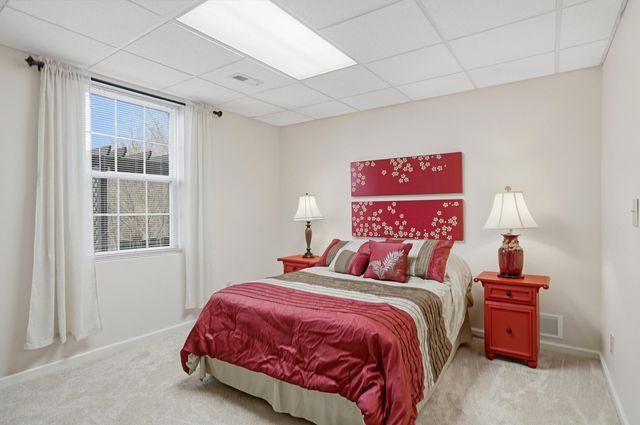 2907 LAKE TOWN DR, Columbia, MO 65203