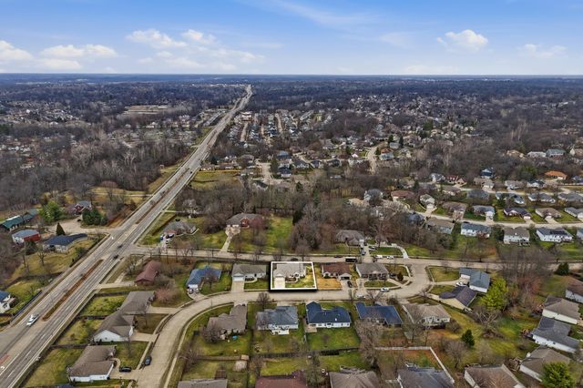 2907 LAKE TOWN DR, Columbia, MO 65203