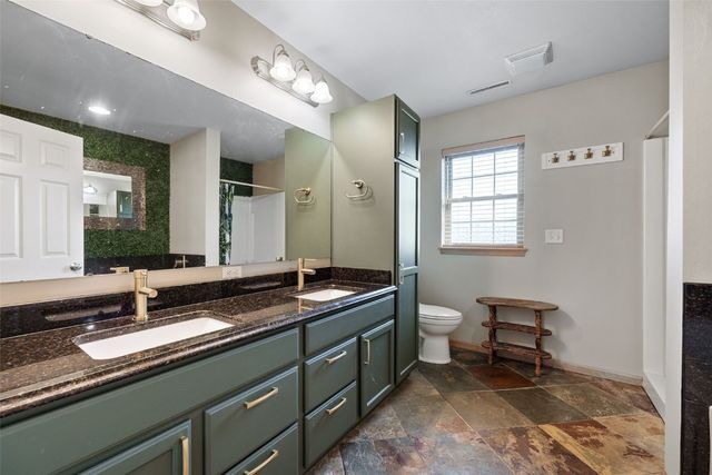 1721 12th Avenue, Coralville, IA 52241