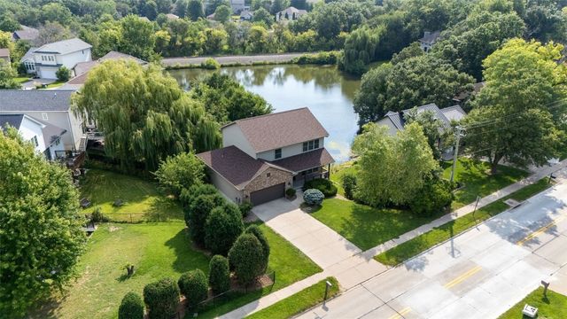 1721 12th Avenue, Coralville, IA 52241