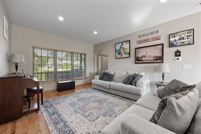 1721 12th Avenue, Coralville, IA 52241