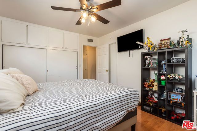 7511 Corbin Avenue, Los Angeles, CA 91306