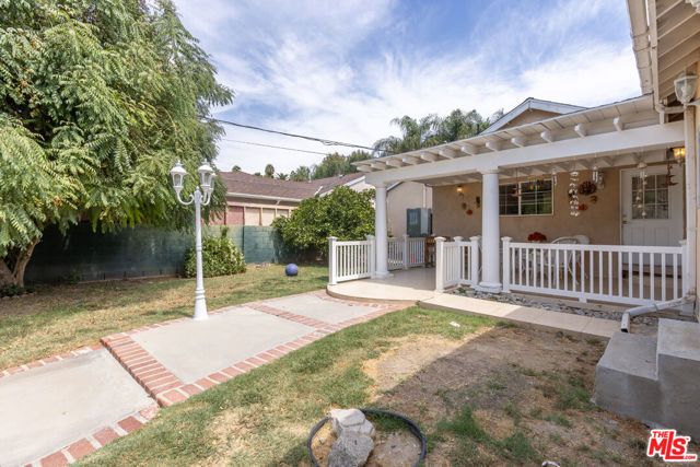 7511 Corbin Avenue, Los Angeles, CA 91306