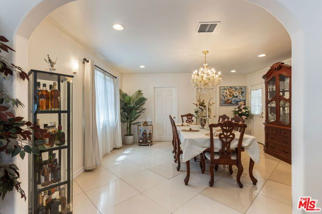 7511 Corbin Avenue, Los Angeles, CA 91306