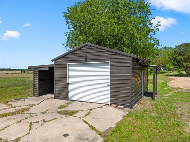 515 Iron Bridge Road, Lorena, TX 76655