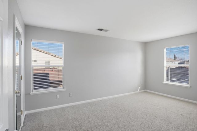 2403 Clemente Ln, Tracy, CA 95377