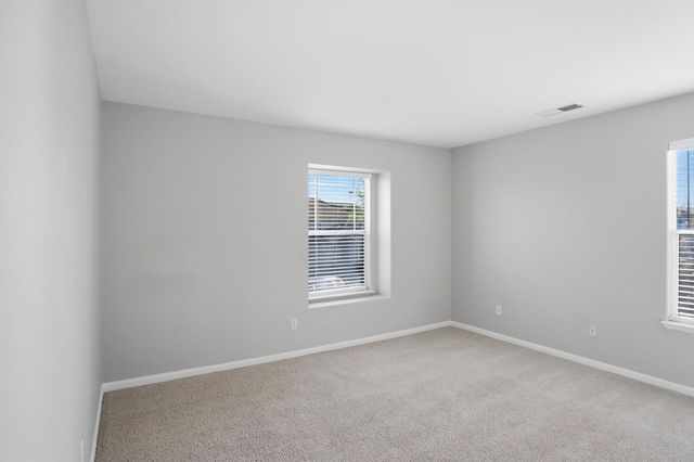 2403 Clemente Ln, Tracy, CA 95377