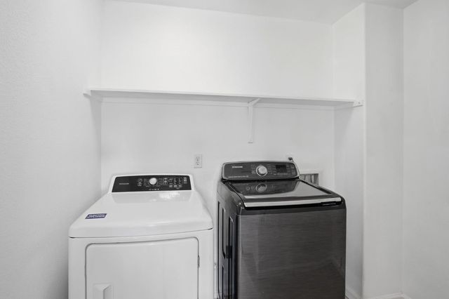 2403 Clemente Ln, Tracy, CA 95377