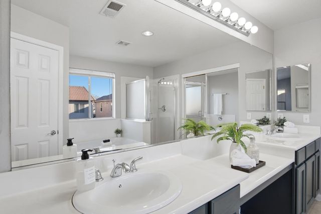 2403 Clemente Ln, Tracy, CA 95377