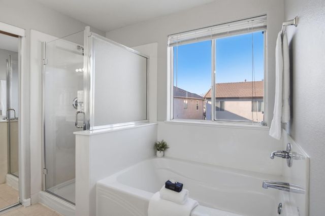 2403 Clemente Ln, Tracy, CA 95377