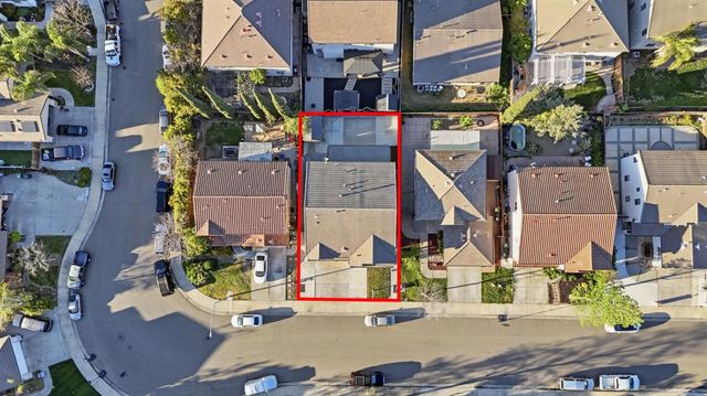 2403 Clemente Ln, Tracy, CA 95377