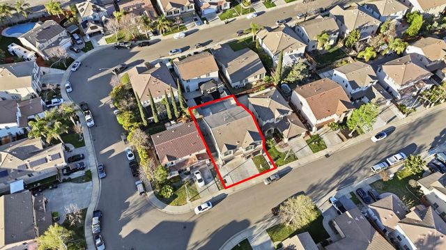 2403 Clemente Ln, Tracy, CA 95377