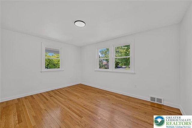 1543 Eaton Avenue, Bethlehem City, PA 18018