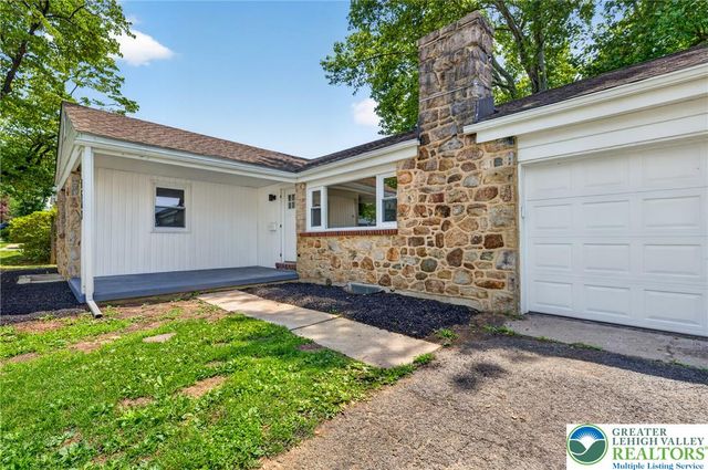 1543 Eaton Avenue, Bethlehem City, PA 18018