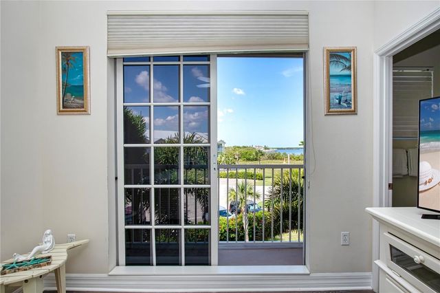3273 MANGROVE POINT DRIVE, Ruskin, FL 33570