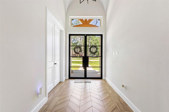 2423 Roman Forest Boulevard, New Caney, TX 77357