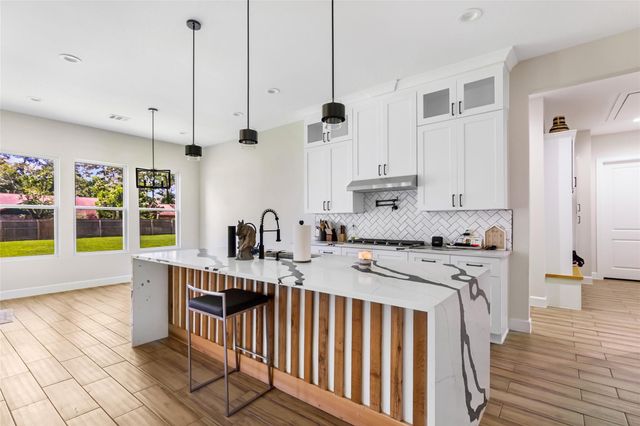 2423 Roman Forest Boulevard, New Caney, TX 77357