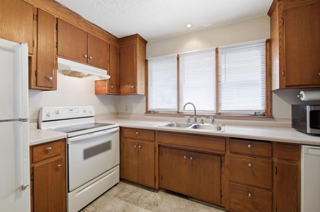 401 46th Avenue NE, Columbia Heights, MN 55421