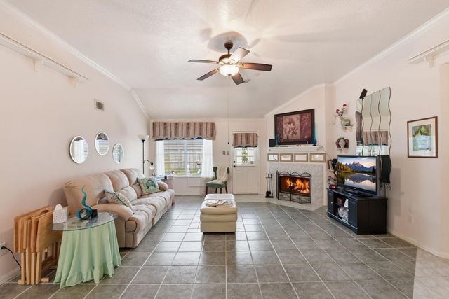 1818 Kemah Oaks Drive, Kemah, TX 77565