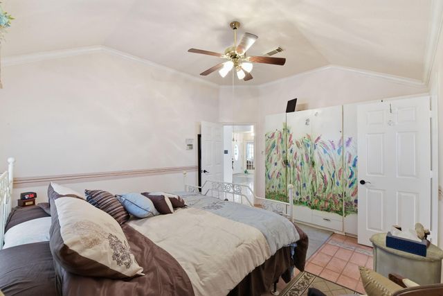 1818 Kemah Oaks Drive, Kemah, TX 77565