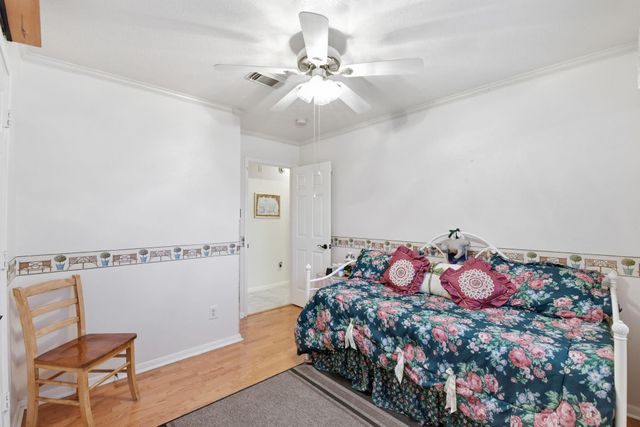 1818 Kemah Oaks Drive, Kemah, TX 77565