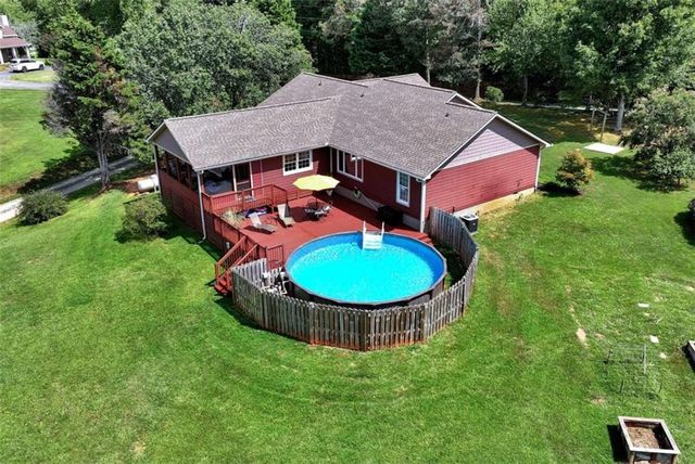739 Rockford Creek Road, Clarkesville, GA 30523