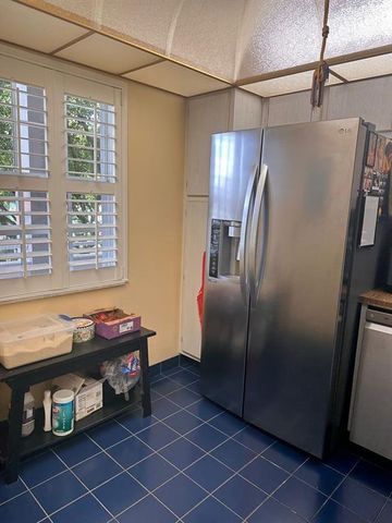 565 Oaks Ln 308, Pompano Beach, FL 33069