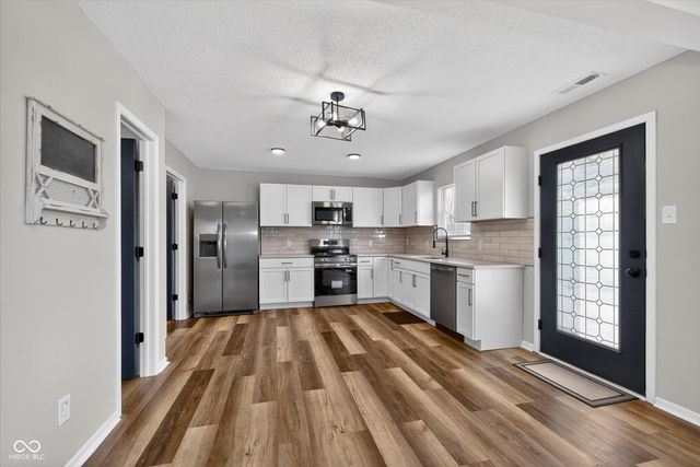 3406 Cork Bend Drive, Indianapolis, IN 46239