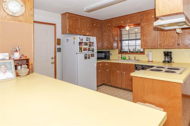 182 Norma Jean BLVD, Smithville, TX 78957