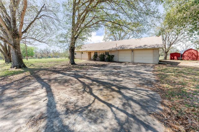 182 Norma Jean BLVD, Smithville, TX 78957